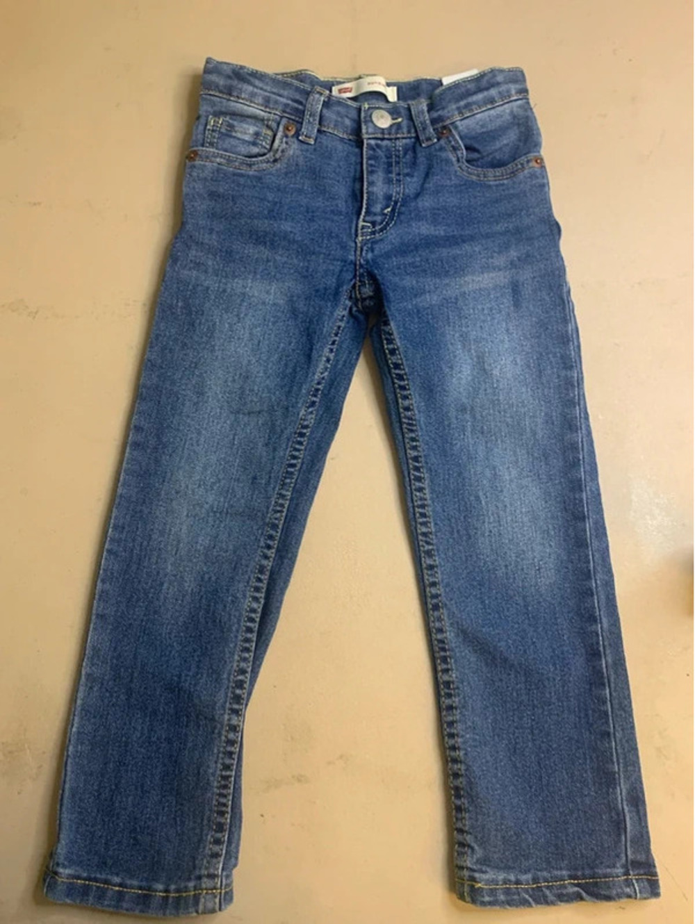 Boys Levi’s Sz 5